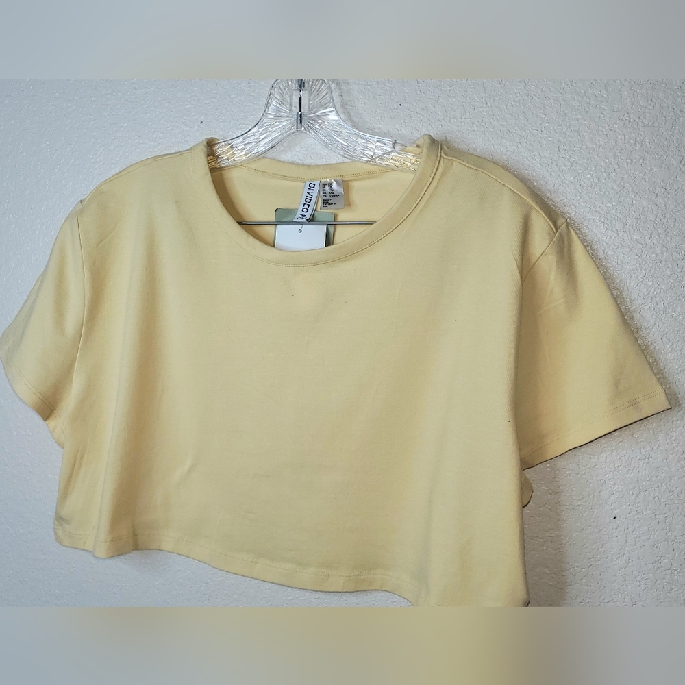 H&M Boxy Cropped Tee In Yellow - Picture 3 of 8
